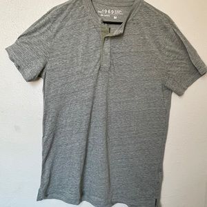 GAP 1969 shirt